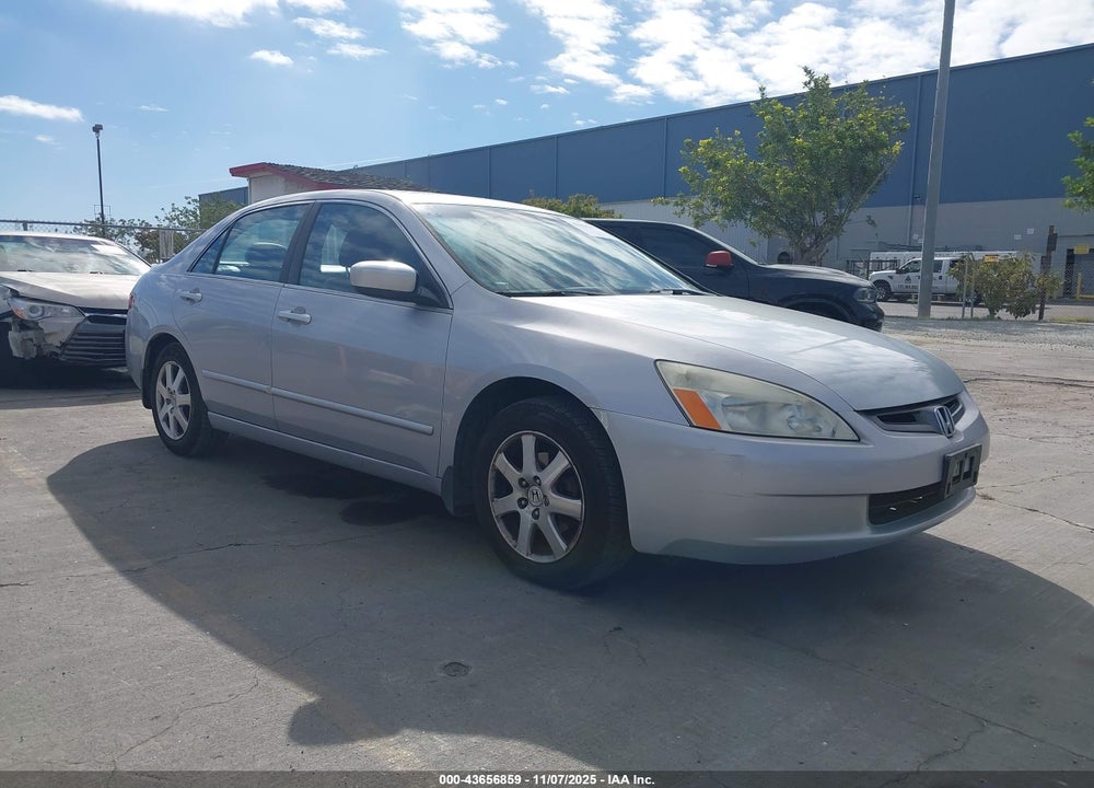 2005 HONDA ACCORD 3.0 EX VIN: 1HGCM66585A051384