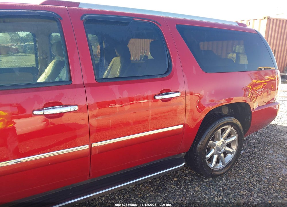 2012 GMC YUKON XL 1500 DENALI VIN: 1GKS1MEF3CR311906