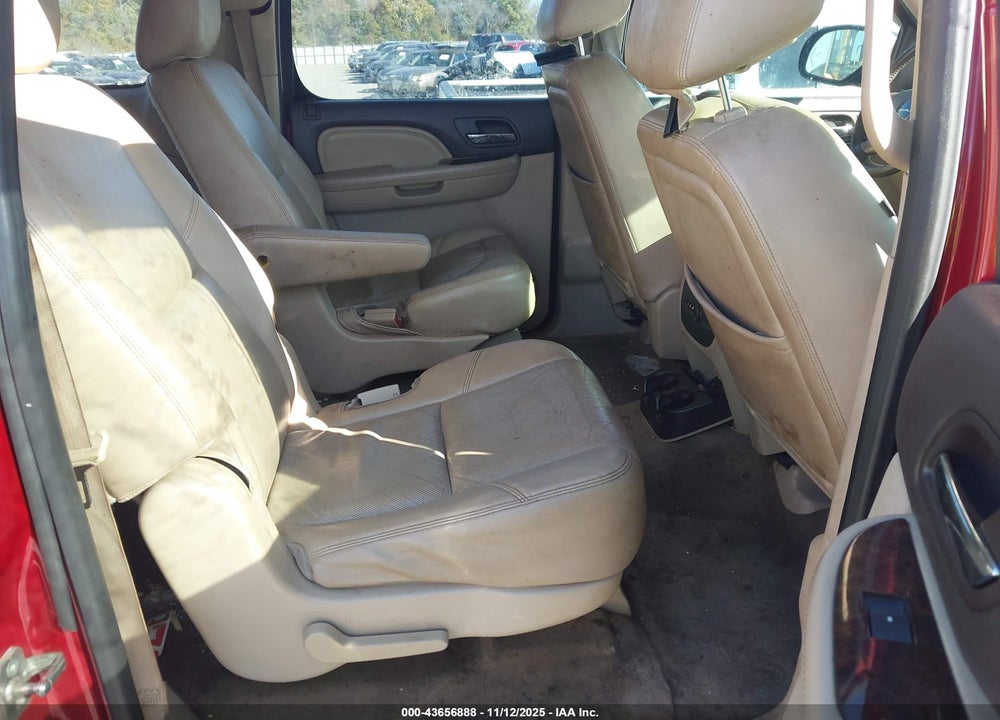 2012 GMC YUKON XL 1500 DENALI VIN: 1GKS1MEF3CR311906