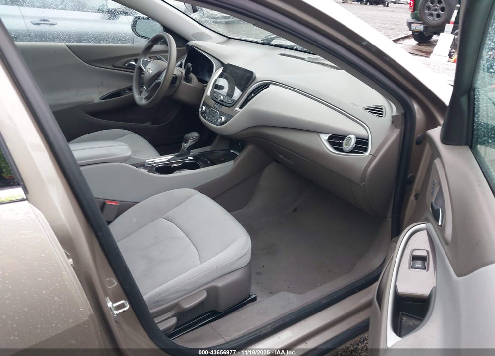 2022 CHEVROLET MALIBU FWD LT VIN: 1G1ZD5ST8NF136681