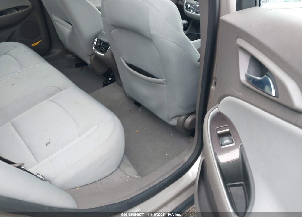 2022 CHEVROLET MALIBU FWD LT VIN: 1G1ZD5ST8NF136681