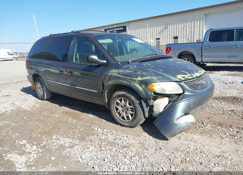 2003 CHRYSLER TOWN & COUNTRY LIMITED VIN: 2C8GT64LX3R268253