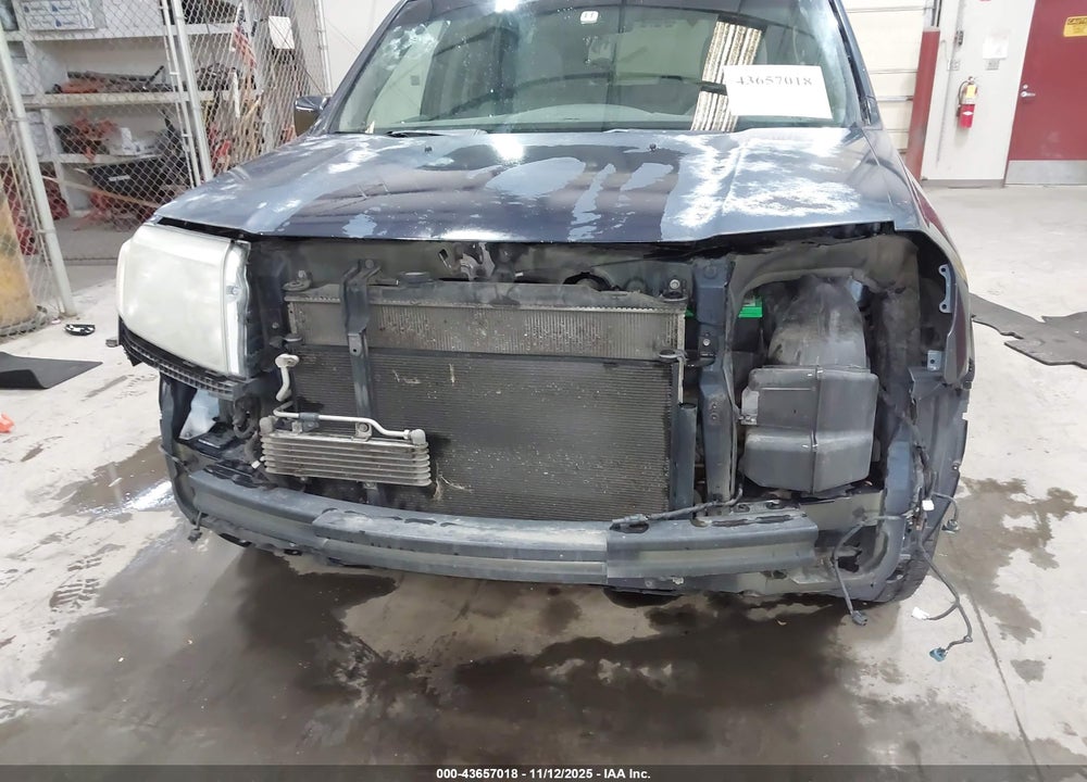 2010 HONDA PILOT EX VIN: 5FNYF4H43AB010332