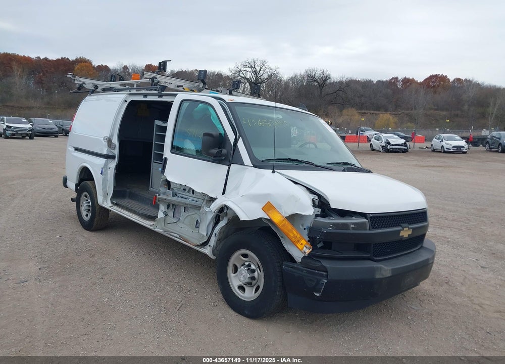 2018 CHEVROLET EXPRESS 2500 WORK VAN VIN: 1GCWGAFP0J1337487