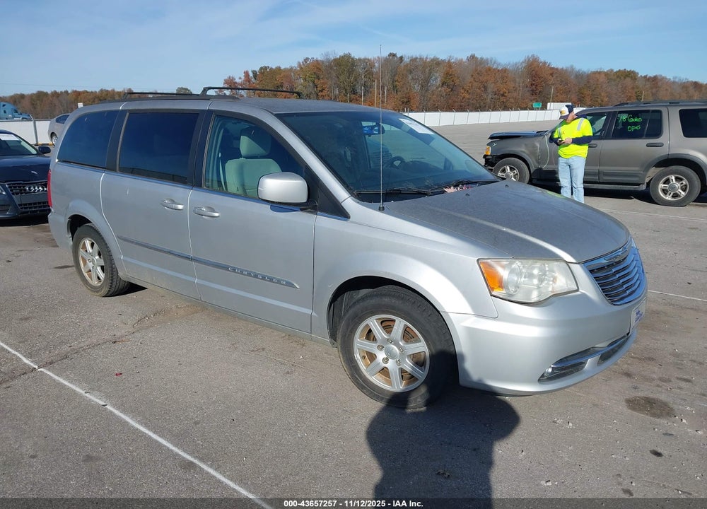 2011 CHRYSLER TOWN & COUNTRY TOURING VIN: 2A4RR5DG7BR701901