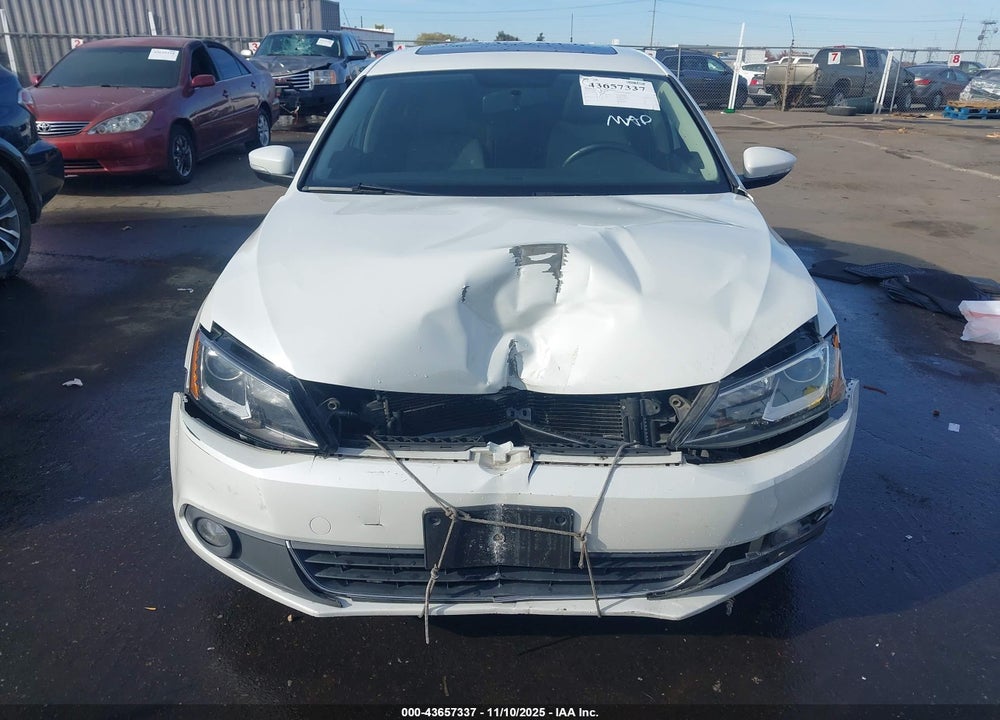 2013 VOLKSWAGEN JETTA HYBRID SEL PREMIUM VIN: 3VW637AJ9DM284486
