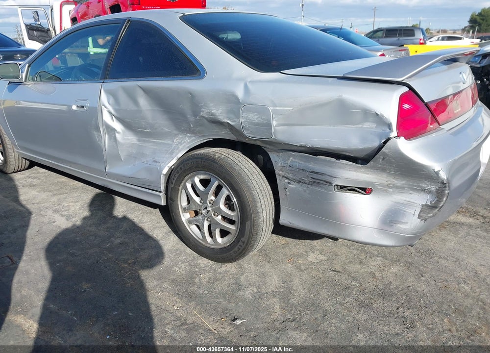 2002 HONDA ACCORD 3.0 EX VIN: 1HGCG22542A030310
