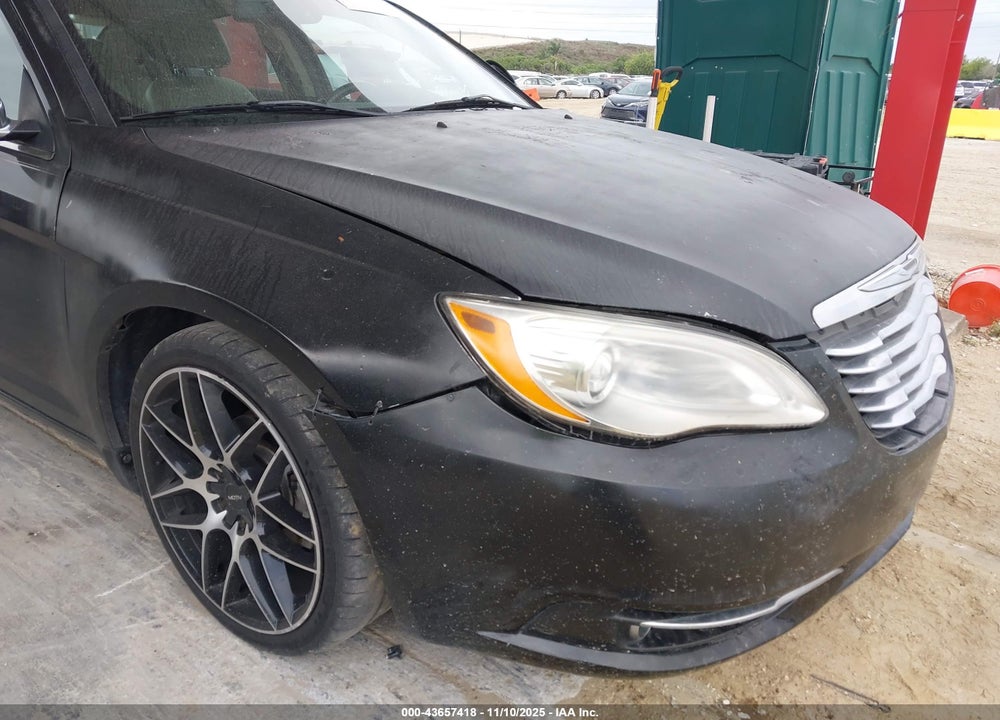 2013 CHRYSLER 200 LIMITED VIN: 1C3CCBCG5DN515551