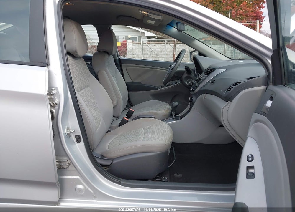 2016 HYUNDAI ACCENT SE VIN: KMHCT4AE8GU108001