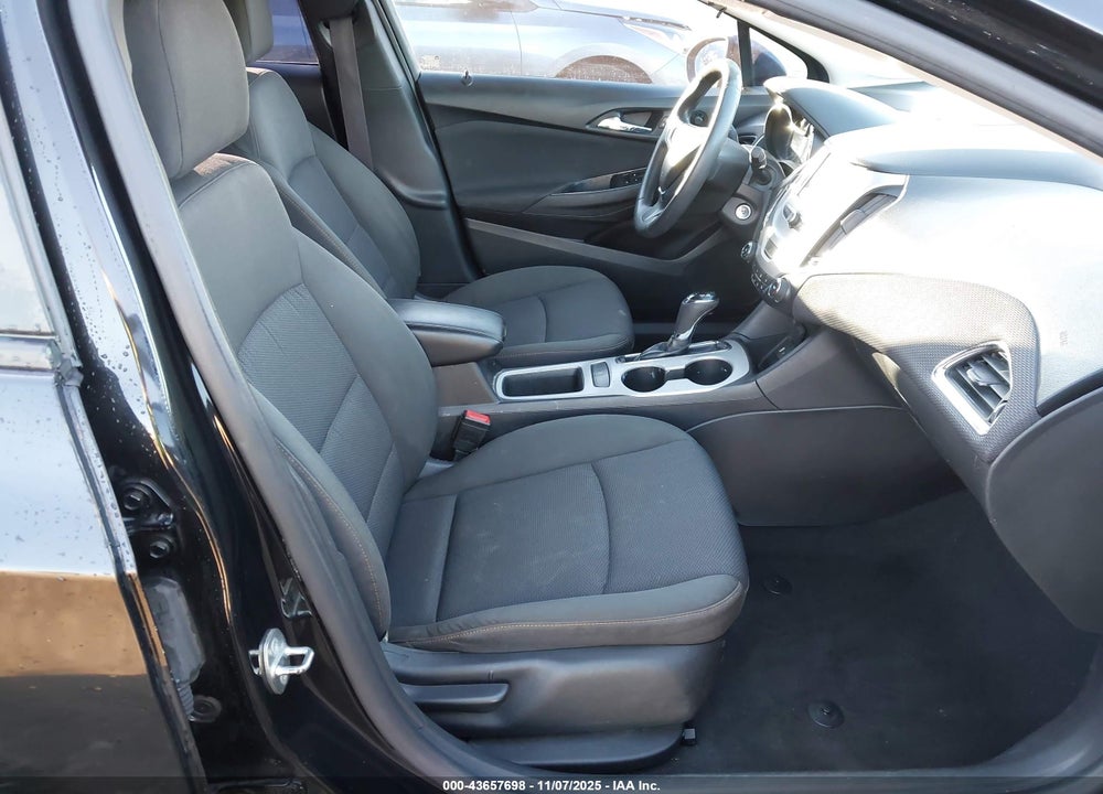 2016 CHEVROLET CRUZE VIN: 1G1BC5SM9G7243118