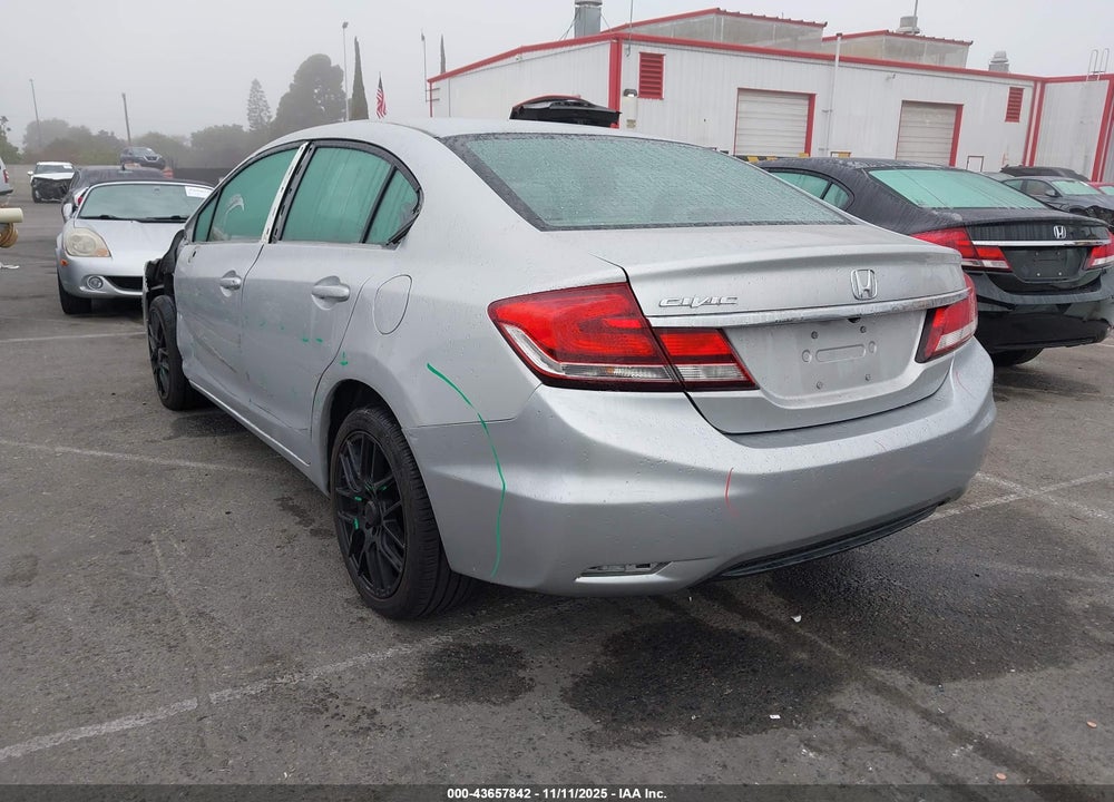 2015 HONDA CIVIC LX VIN: 2HGFB2F57FH551115