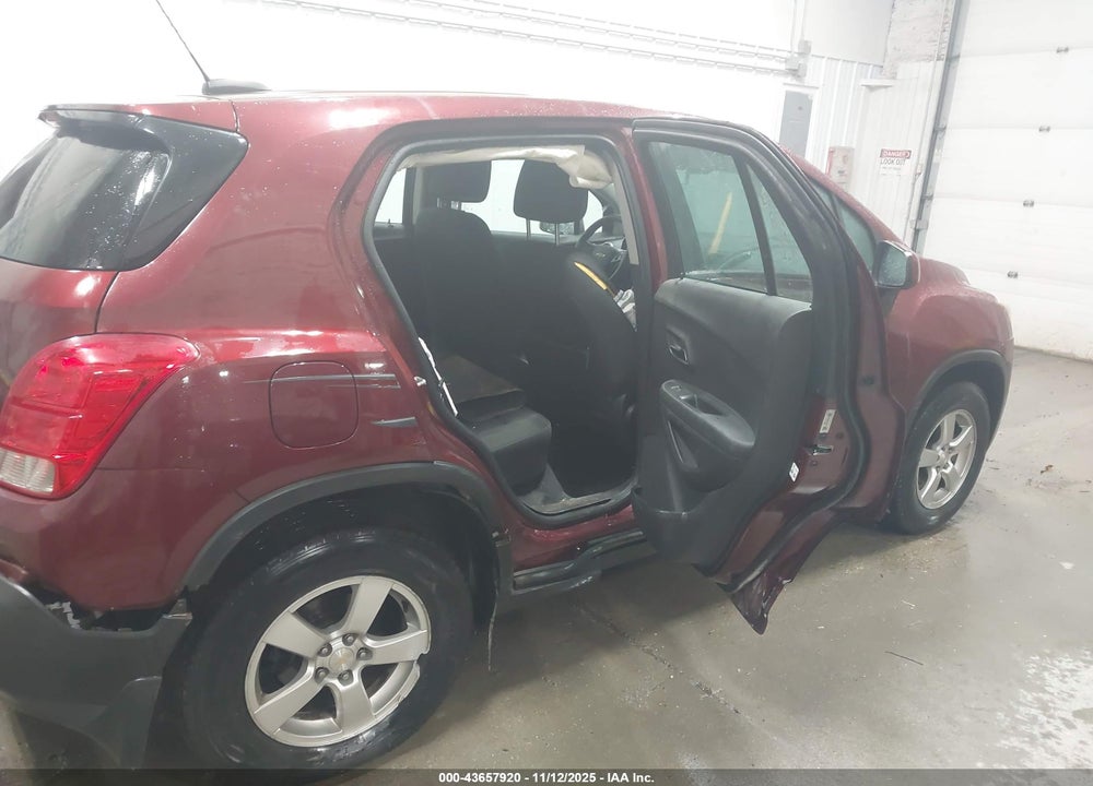 2016 CHEVROLET TRAX 1LS VIN: 3GNCJNSB5GL262087