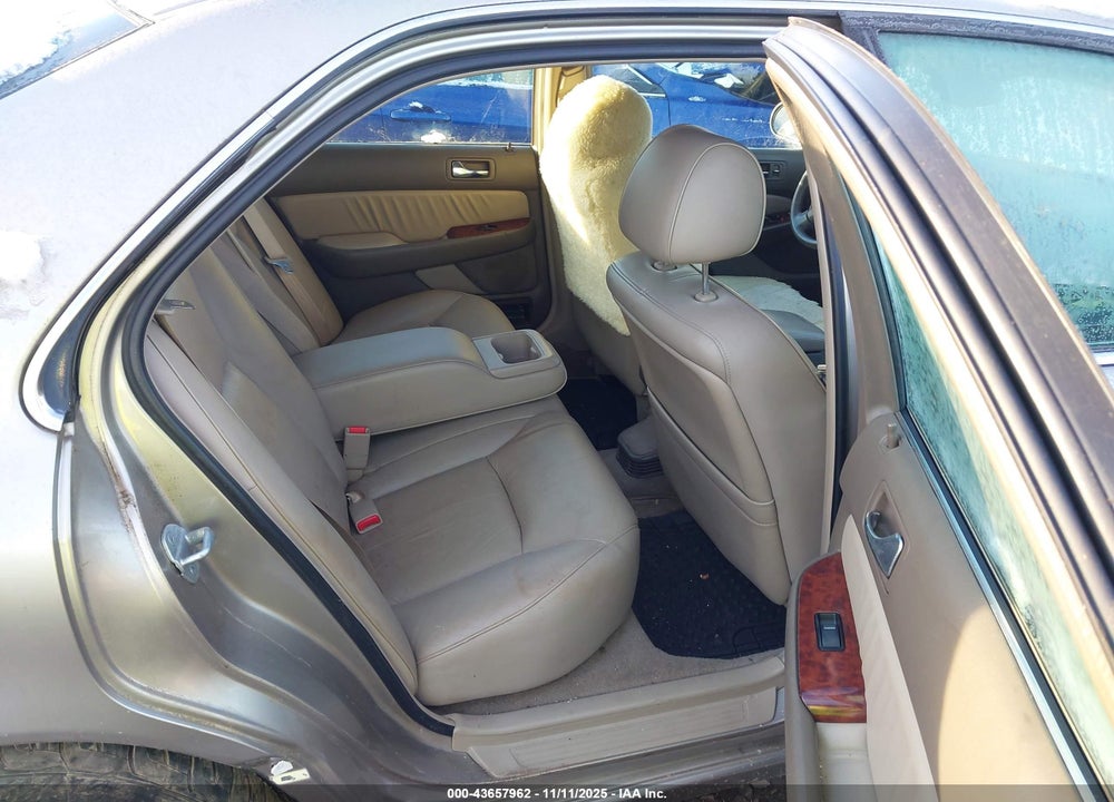 2002 ACURA RL 3.5 VIN: JH4KA96562C007869