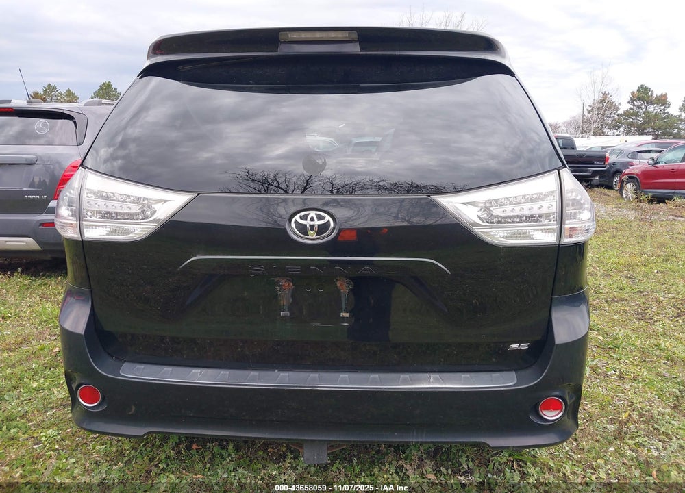 2013 TOYOTA SIENNA SE 8 PASSENGER VIN: 5TDXK3DC5DS310775