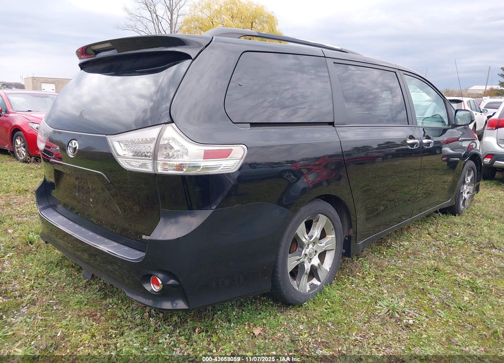 2013 TOYOTA SIENNA SE 8 PASSENGER VIN: 5TDXK3DC5DS310775