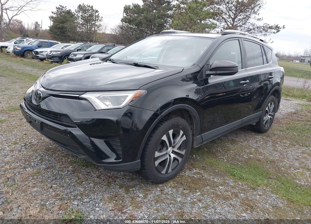 2018 TOYOTA RAV4 LE VIN: 2T3BFREV1JW759074