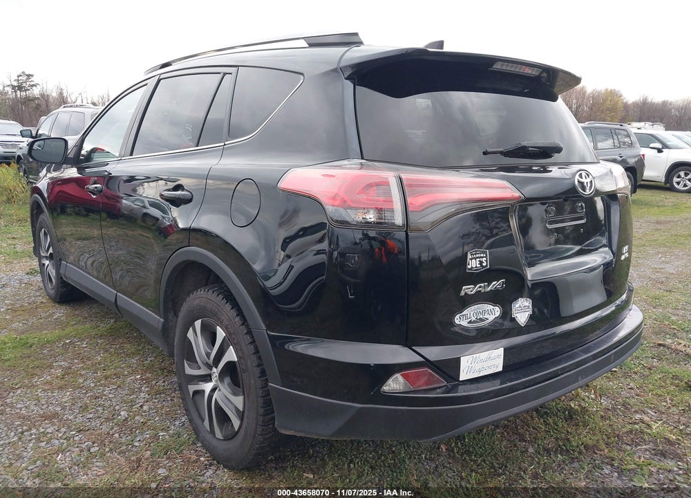 2018 TOYOTA RAV4 LE VIN: 2T3BFREV1JW759074