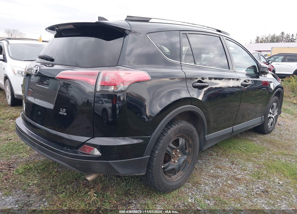 2018 TOYOTA RAV4 LE VIN: 2T3BFREV1JW759074