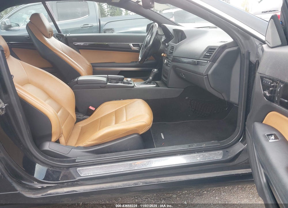 2011 MERCEDES-BENZ E 350 VIN: WDDKK5GF8BF108396