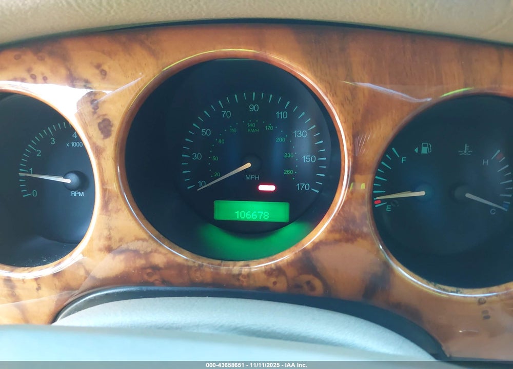 1998 JAGUAR XJ8 VANDEN PLAS VIN: SAJKX6248WC842326