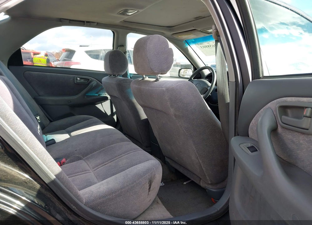 1998 TOYOTA CAMRY LE V6 VIN: 4T1BF22KXWU073973