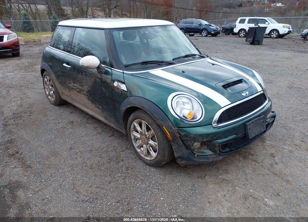2013 MINI HARDTOP COOPER S VIN: WMWSV3C52DT392399