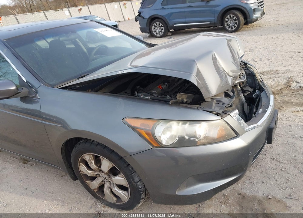 2010 HONDA ACCORD 2.4 EX VIN: 1HGCP2F70AA099263
