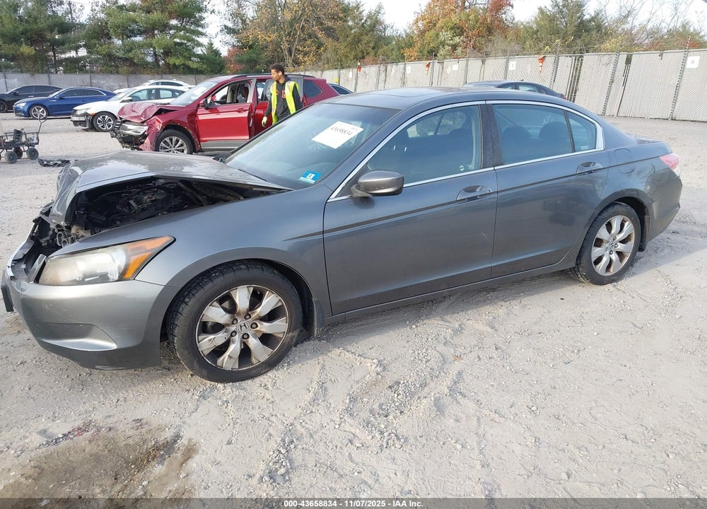 2010 HONDA ACCORD 2.4 EX VIN: 1HGCP2F70AA099263
