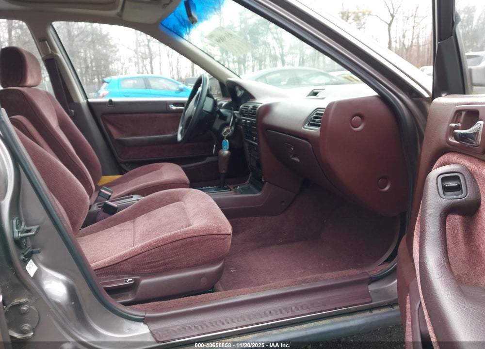 1992 HONDA ACCORD EX VIN: 1HGCB7675NA230480