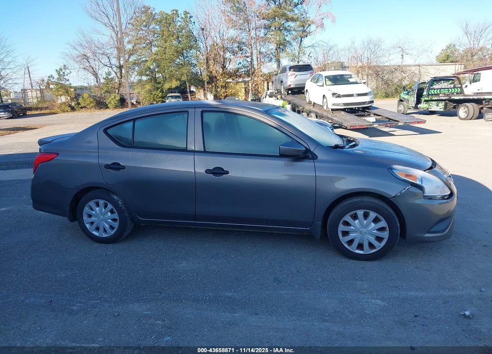 2016 NISSAN VERSA 1.6 S+ VIN: 3N1CN7AP1GL880192