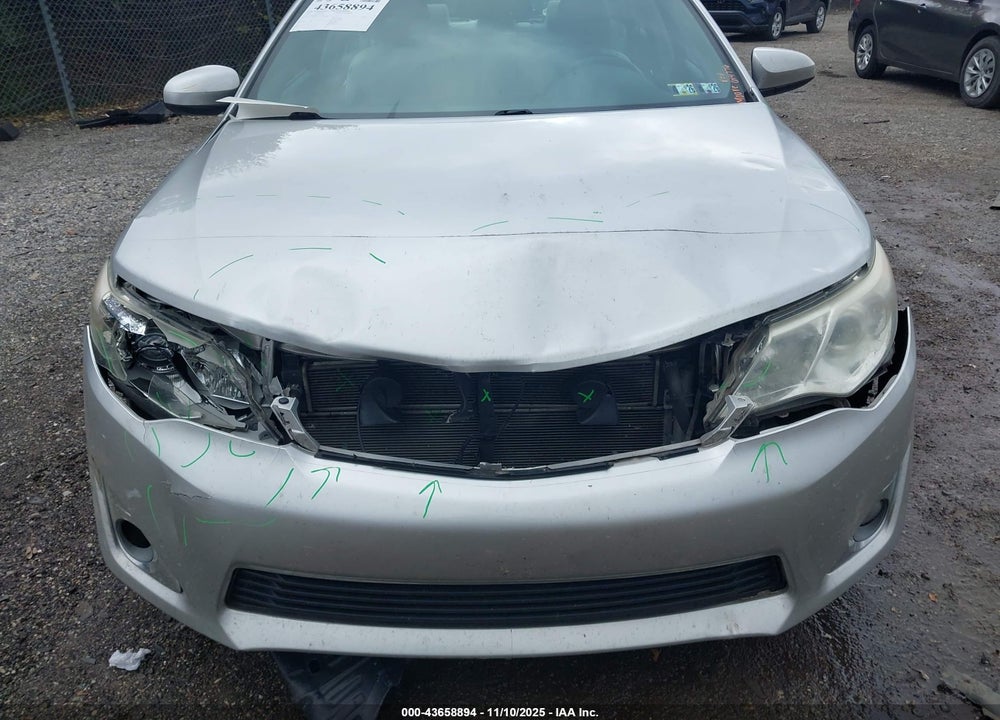 2014 TOYOTA CAMRY HYBRID XLE VIN: 4T1BD1FK2EU127789