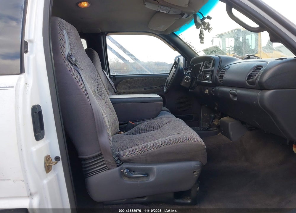 2001 DODGE RAM 1500 ST VIN: 3B7HF13Z51G165637