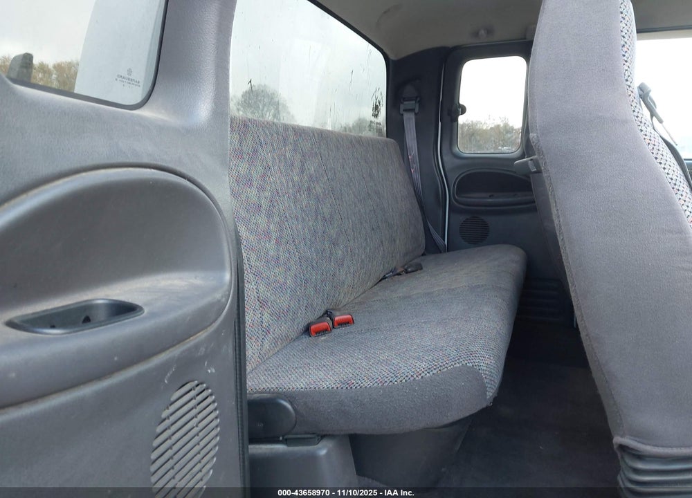 2001 DODGE RAM 1500 ST VIN: 3B7HF13Z51G165637