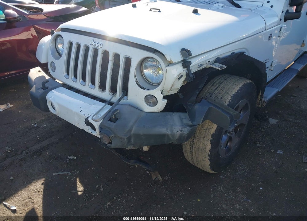 2016 JEEP WRANGLER UNLIMITED SAHARA VIN: 1C4BJWEG4GL200712