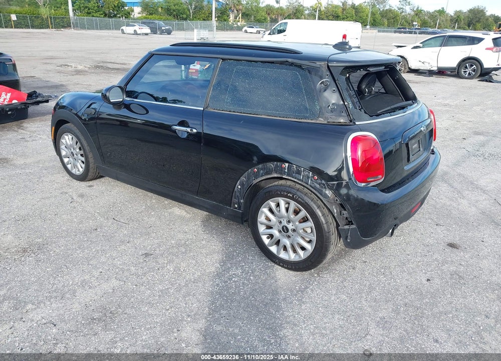 2016 MINI HARDTOP COOPER VIN: WMWXP5C58G2D14749