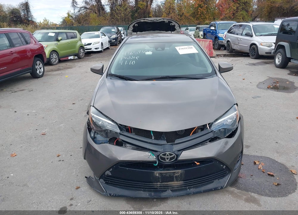 2018 TOYOTA COROLLA LE VIN: 2T1BURHE9JC027822