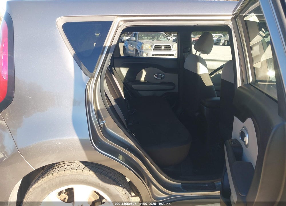 2019 KIA SOUL VIN: KNDJN2A20K7637286