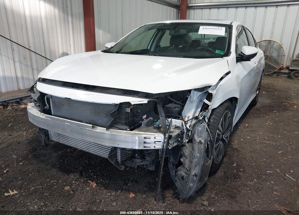 2018 HONDA CIVIC EX-L VIN: JHMFC1F70JX012460