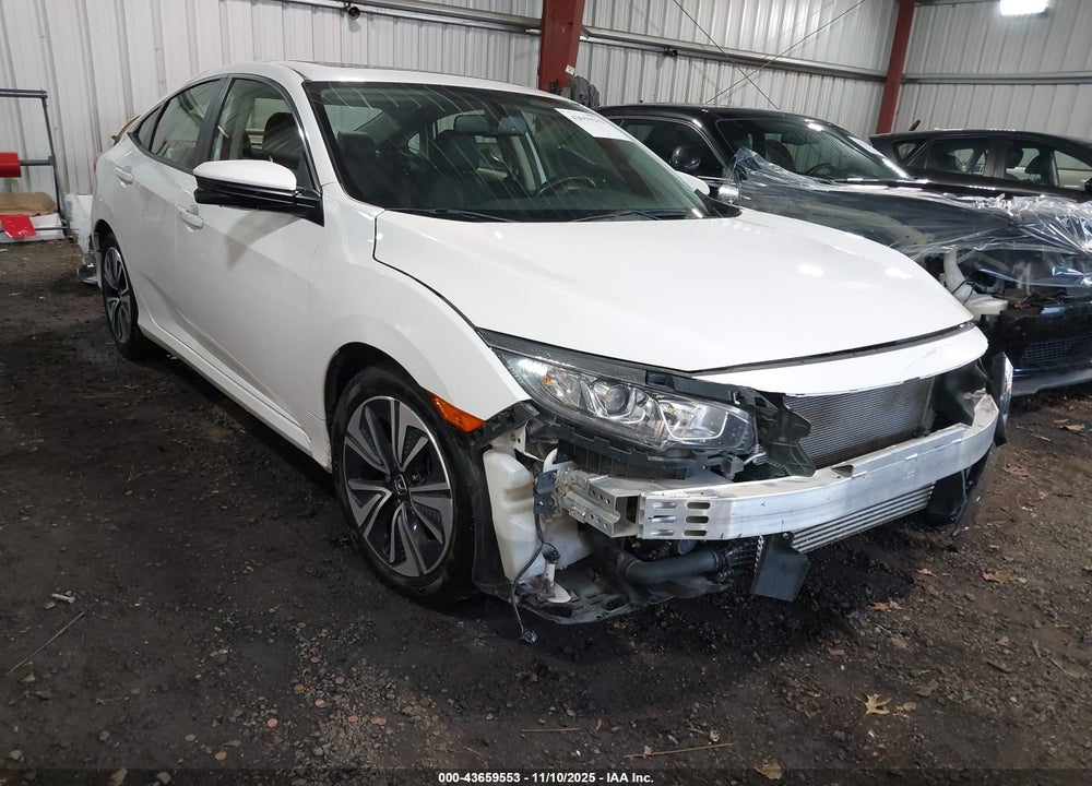 2018 HONDA CIVIC EX-L VIN: JHMFC1F70JX012460
