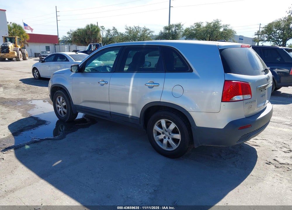 2012 KIA SORENTO LX VIN: 5XYKT3A17CG223840