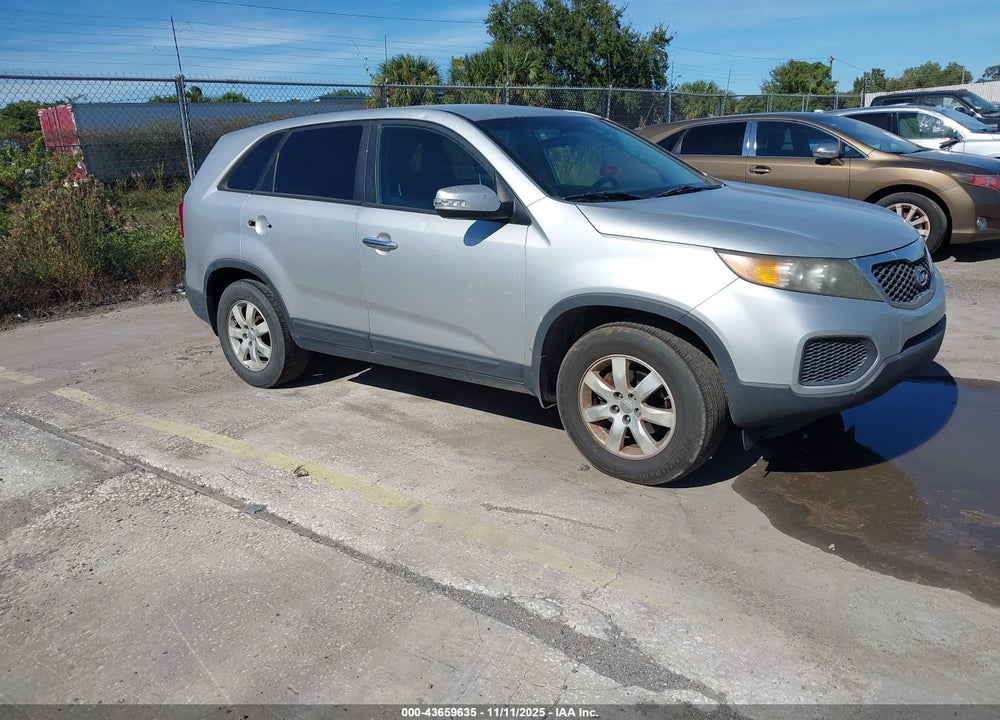 2012 KIA SORENTO LX VIN: 5XYKT3A17CG223840