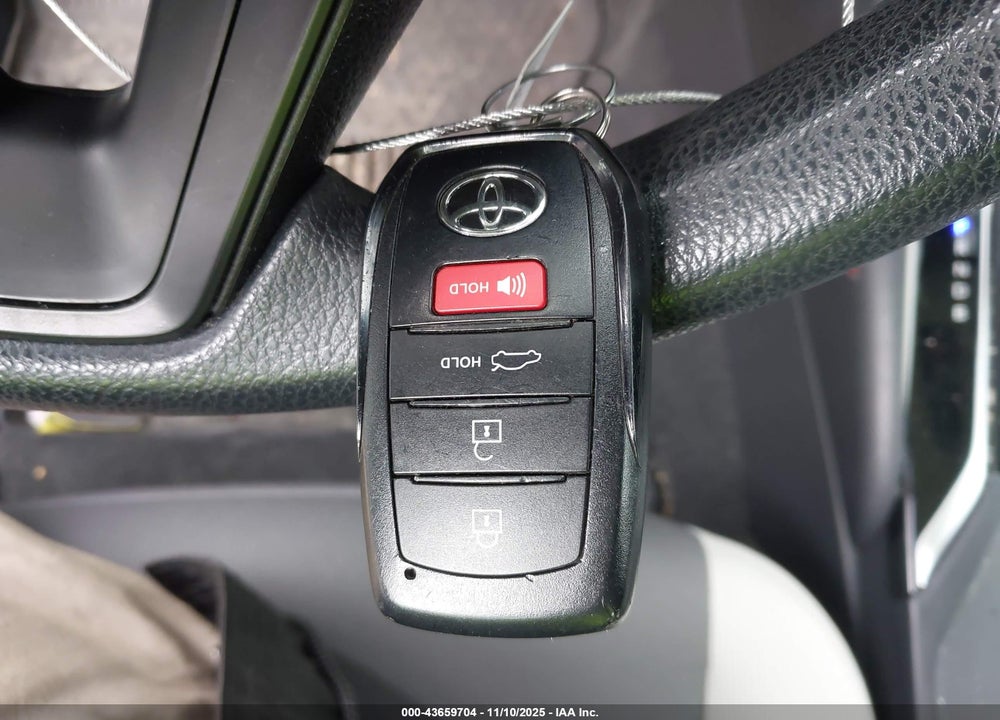 2024 TOYOTA COROLLA LE VIN: 5YFB4MDE2RP157462