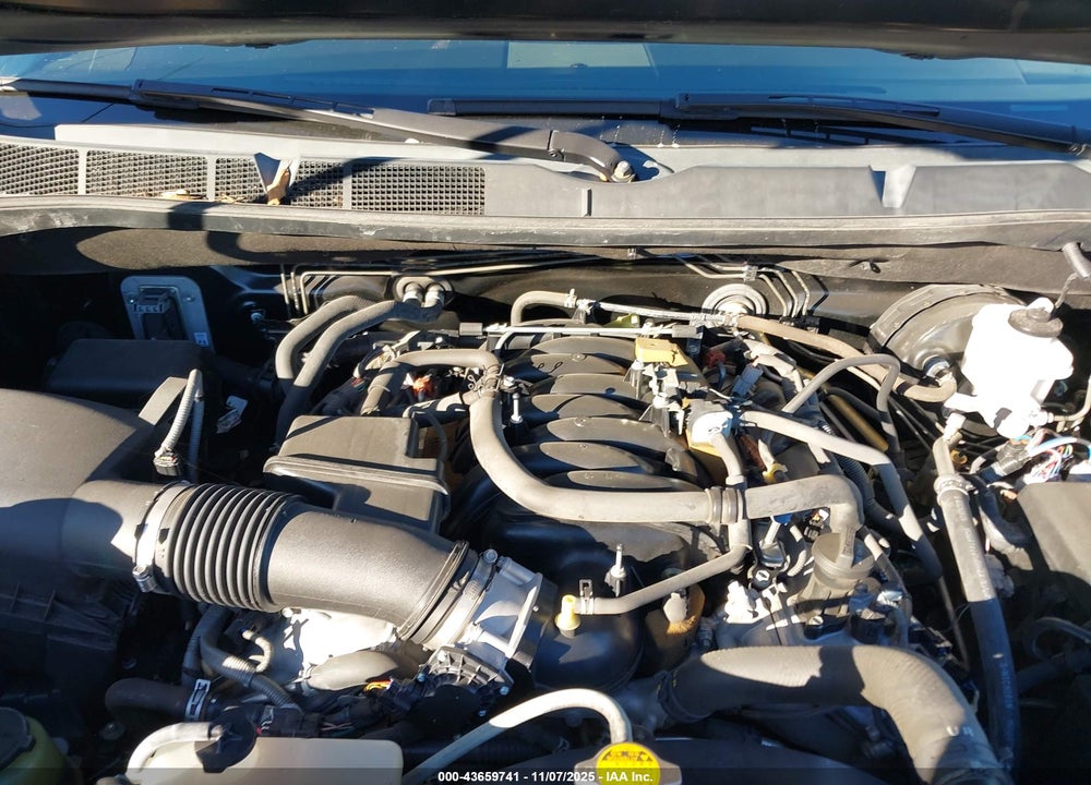 2016 TOYOTA TUNDRA PLATINUM 5.7L V8 VIN: 5TFAY5F18GX561185