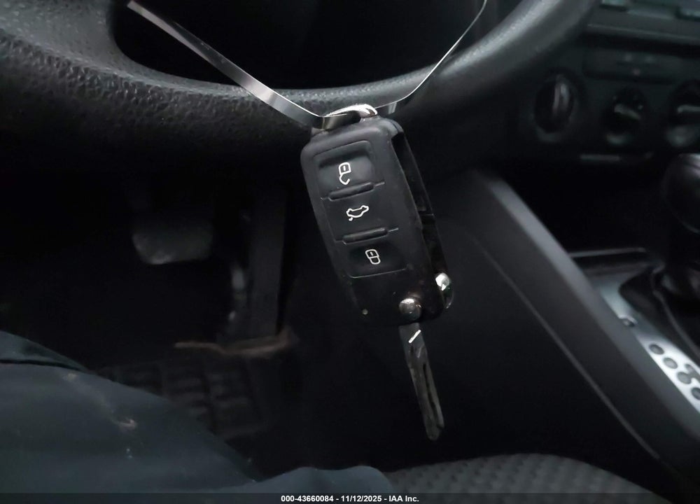 2013 VOLKSWAGEN JETTA VIN: 3VW2K7AJ2DM295508