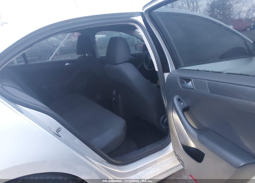 2013 VOLKSWAGEN JETTA VIN: 3VW2K7AJ2DM295508