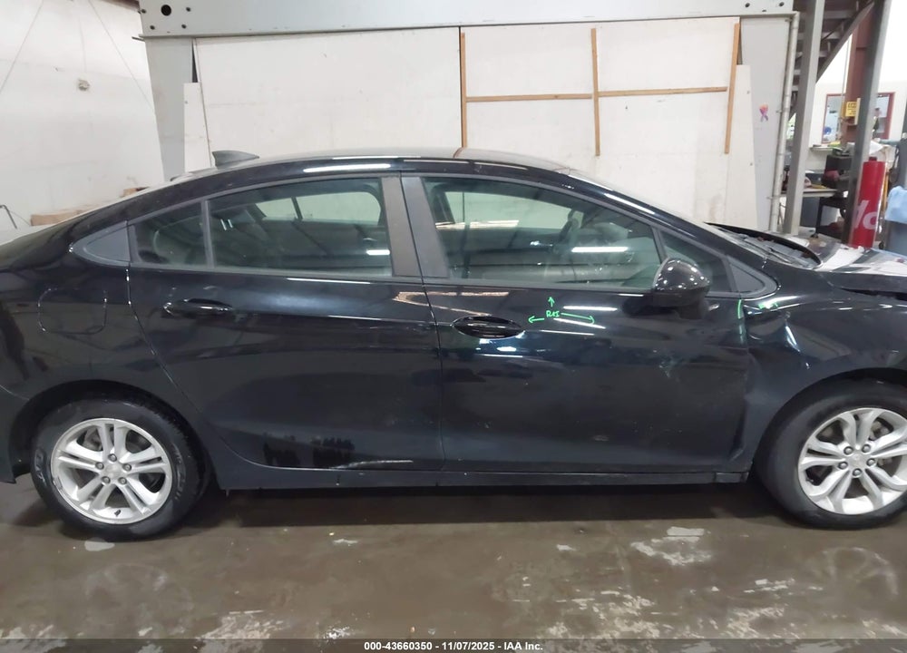 2019 CHEVROLET CRUZE LS VIN: 1G1BC5SM6K7112611