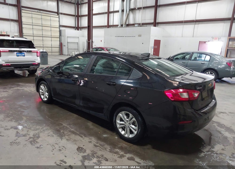 2019 CHEVROLET CRUZE LS VIN: 1G1BC5SM6K7112611