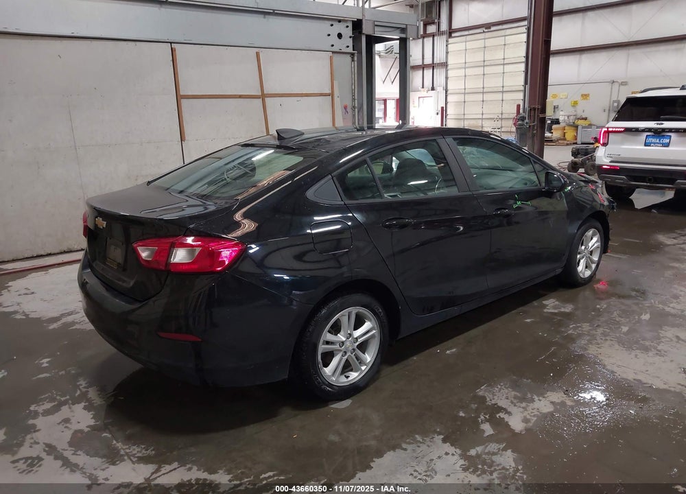 2019 CHEVROLET CRUZE LS VIN: 1G1BC5SM6K7112611