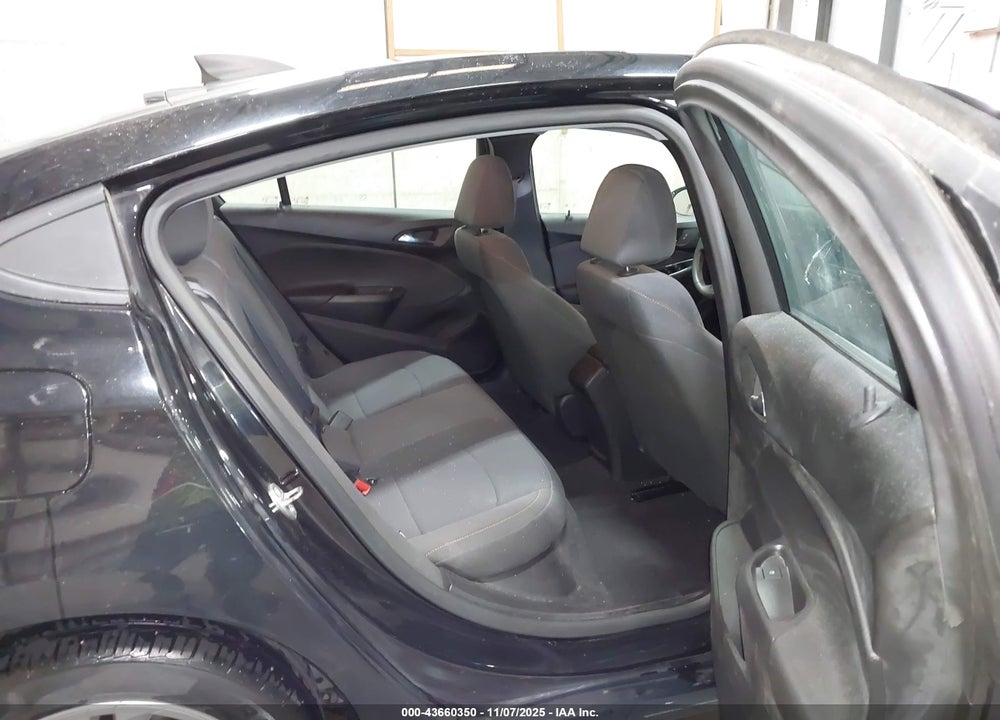 2019 CHEVROLET CRUZE LS VIN: 1G1BC5SM6K7112611