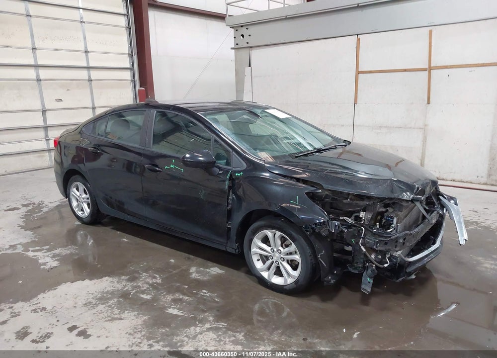 2019 CHEVROLET CRUZE LS VIN: 1G1BC5SM6K7112611